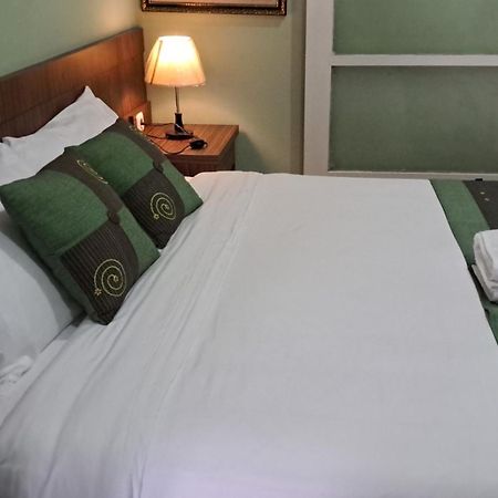 Griya Jene Homestay Syariah Ngabean Rum bild